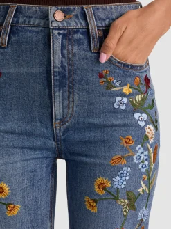 BEAUTIFUL EMBROIDERED JEAN