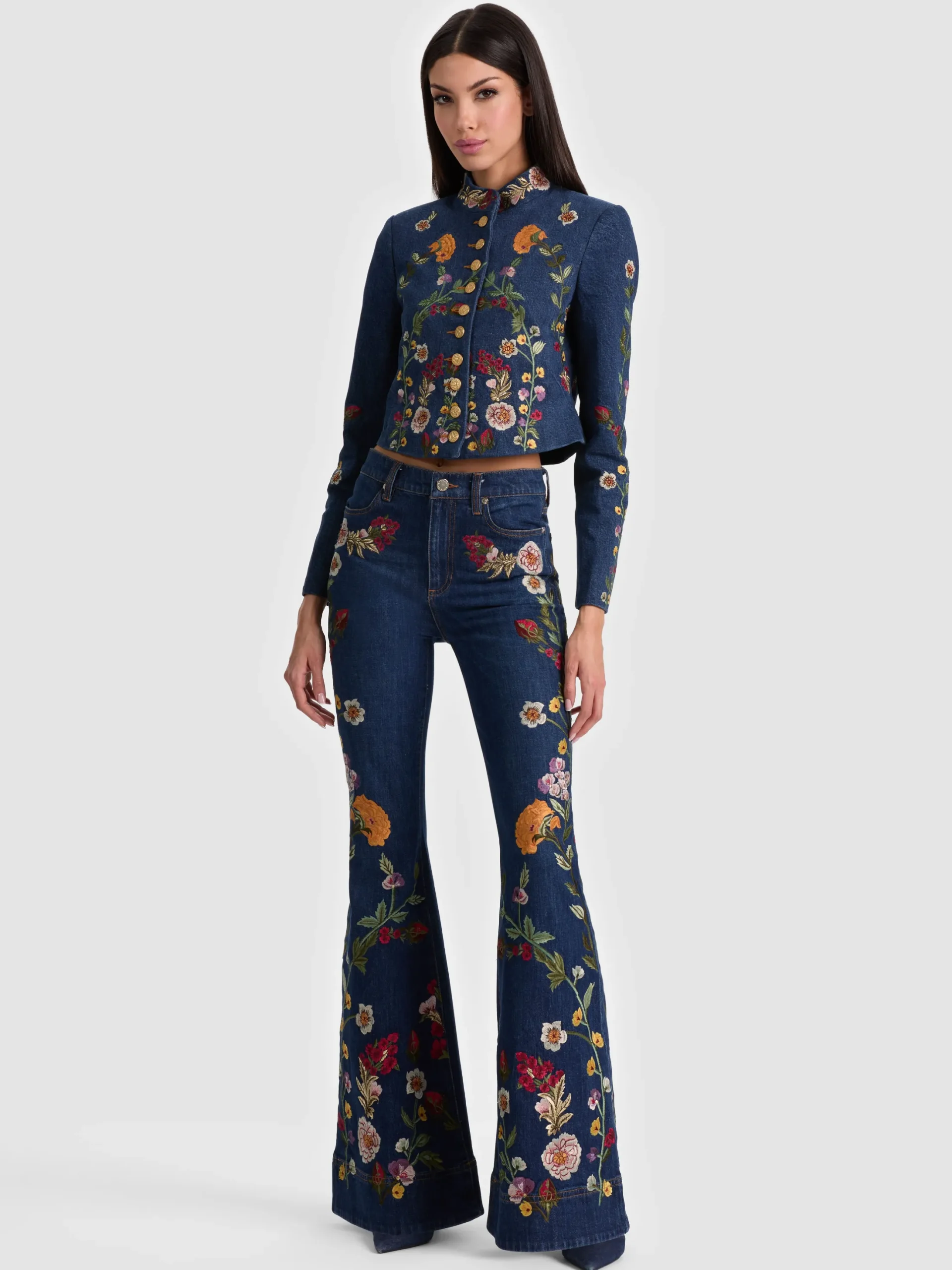 BEAUTIFUL EMBROIDERED JEAN