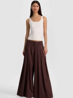 DARYN SCULPTING TANK