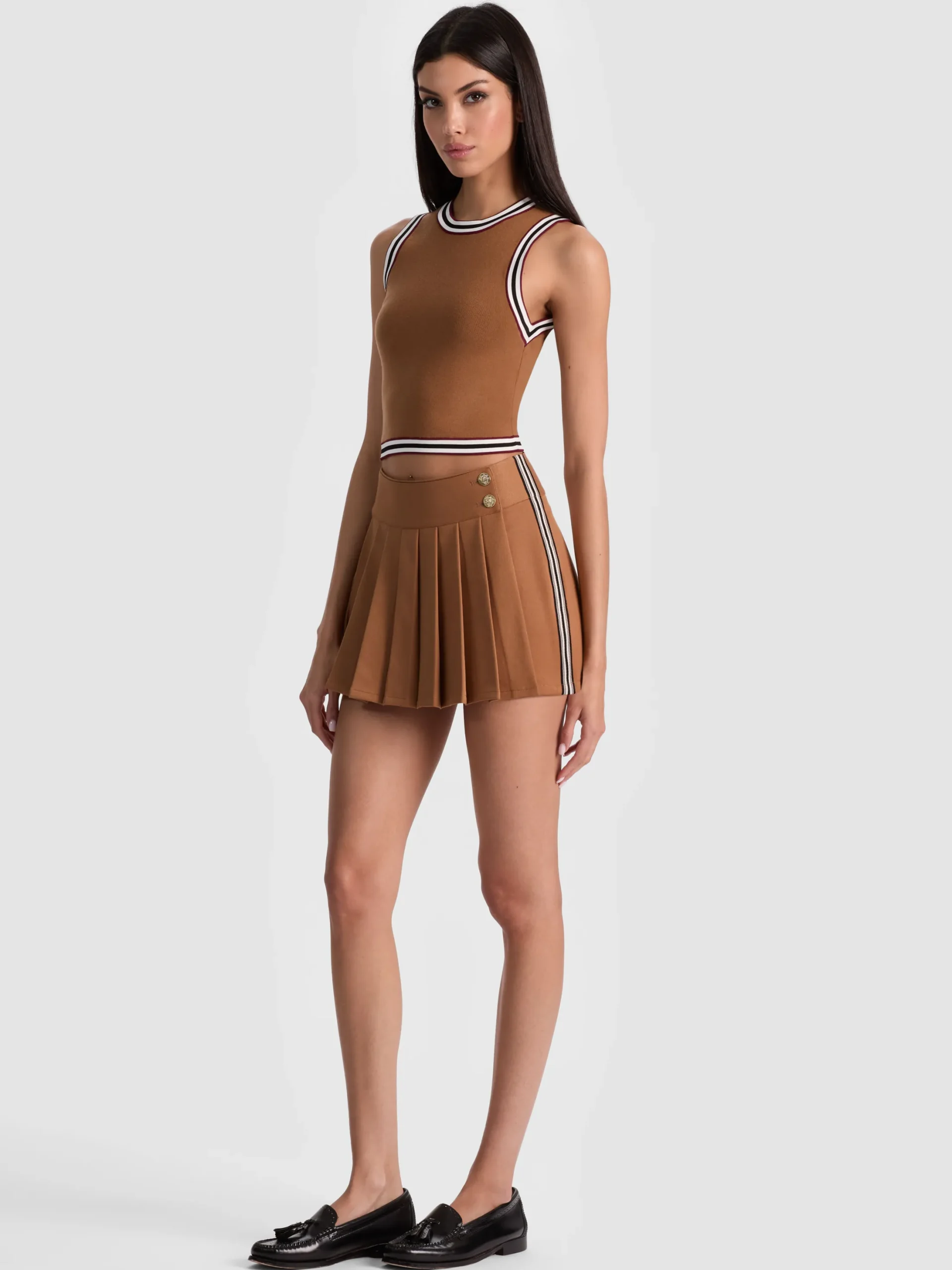 NOAH SKORT WITH SIDE STRIPE