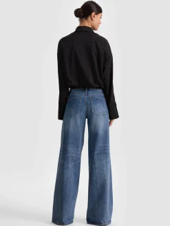 TOBIE CINCHED BUTTON DOWN